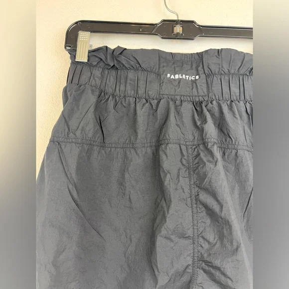 Fabletics Ultra High Waisted Piped Short in Black Size Small - Picture 4 of 8